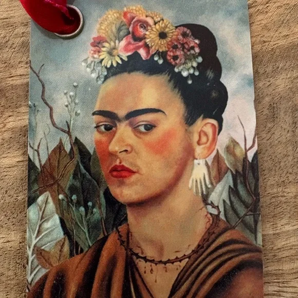 Frida Kahlo Luggage Tag with Beautiful Pink & Red Ribbon - Picture 11 of 11